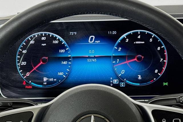 Photo of 2022 Polar White Mercedes-Benz GLE 350