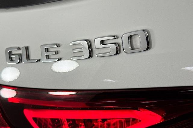 Photo of 2022 Polar White Mercedes-Benz GLE 350