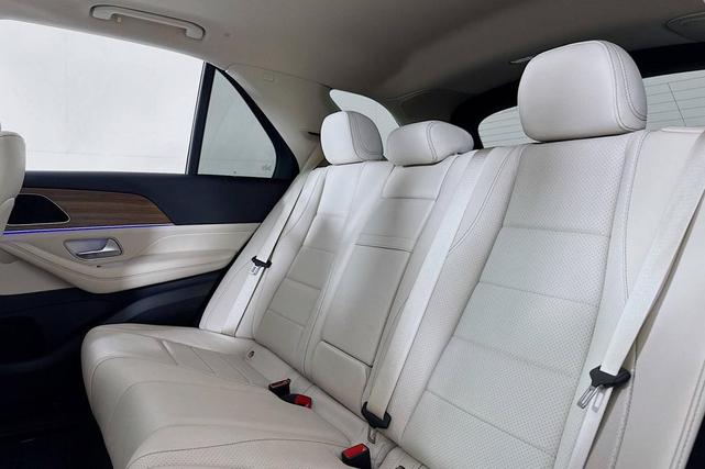 Photo of 2022 Polar White Mercedes-Benz GLE 350