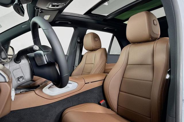 Photo of 2026 Cirrus Silver Metallic Mercedes-Benz GLE 450e