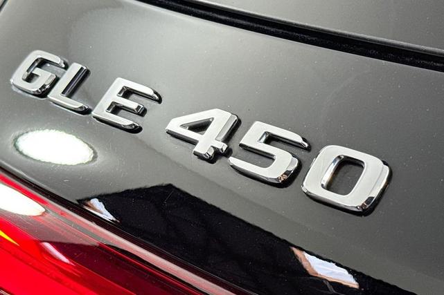Photo of 2023 Black Mercedes-Benz GLE 450