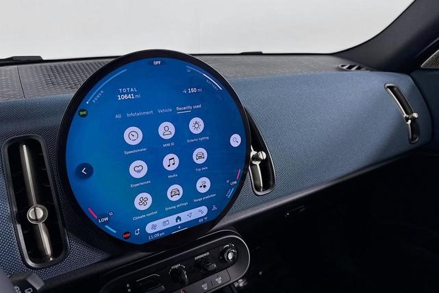 Photo of 2025 Slate Blue Metallic MINI Countryman