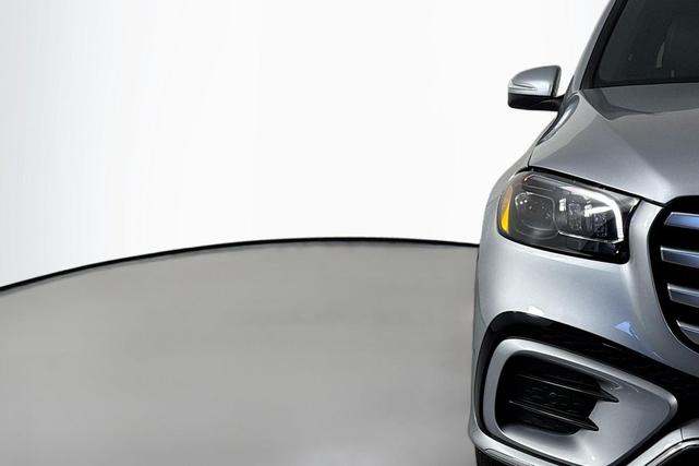 Photo of 2025 Cirrus Silver Metallic Mercedes-Benz GLS 450