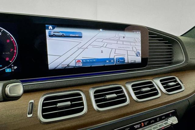Photo of 2025 Cirrus Silver Metallic Mercedes-Benz GLS 450