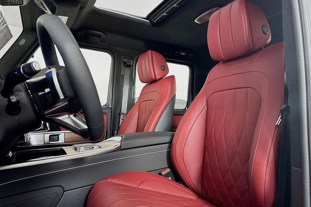 Photo of 2025 MANUFAKTUR Night Black magno Mercedes-Benz G-Class