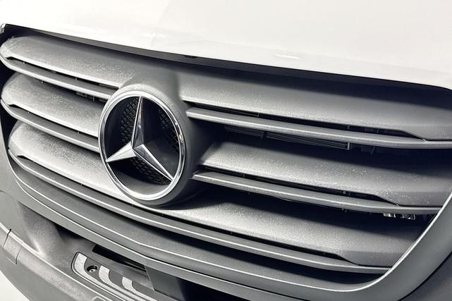 Photo of 2023 Arctic White Mercedes-Benz Sprinter 2500