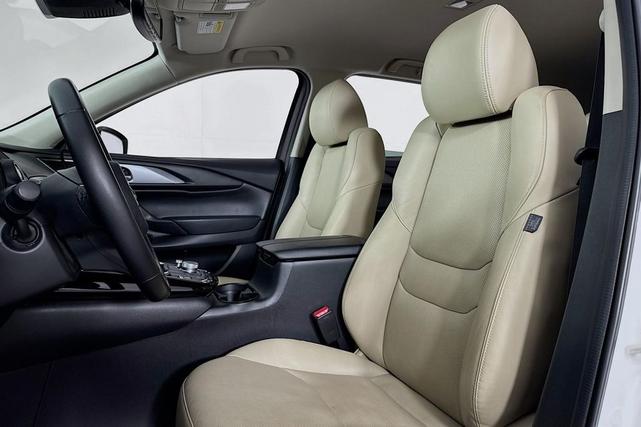 Photo of 2021 Snowflake White Pearl Mica Mazda CX-9