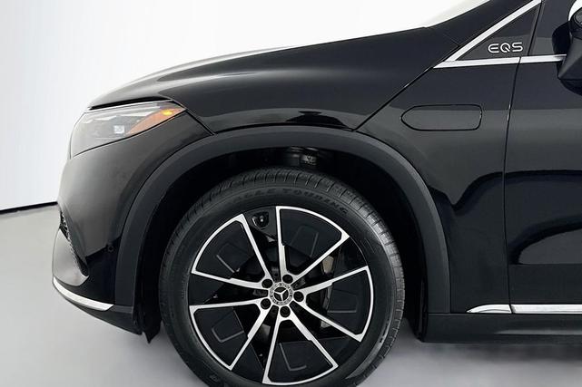 Photo of 2023 Black Mercedes-Benz EQS 450