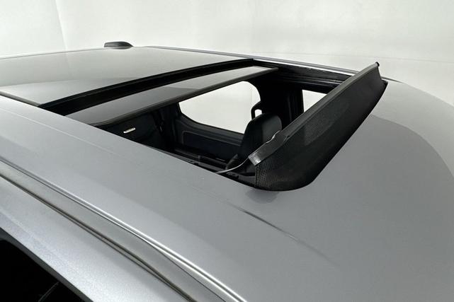 Photo of 2022 Iconic Silver Metallic Ford F-150