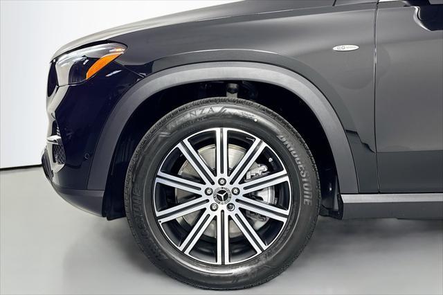 Photo of 2025 Obsidian Black Metallic Mercedes-Benz GLE 450e