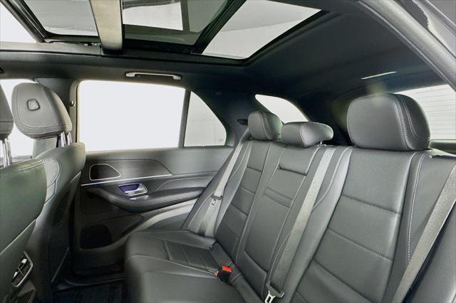 Photo of 2025 Obsidian Black Metallic Mercedes-Benz GLE 450e
