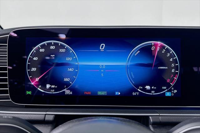 Photo of 2025 Obsidian Black Metallic Mercedes-Benz GLE 450e