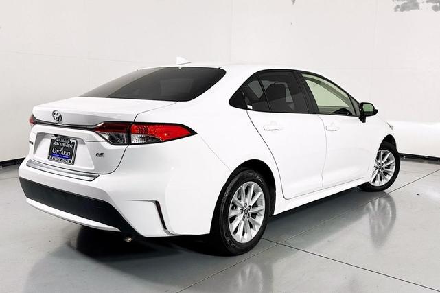 Photo of 2020 Super White Toyota Corolla