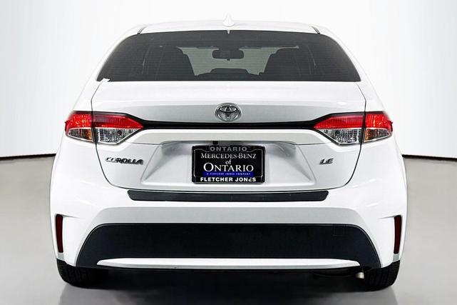Photo of 2020 Super White Toyota Corolla