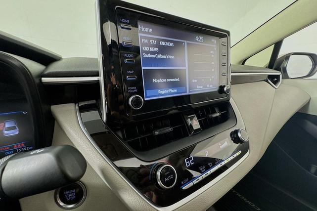 Photo of 2020 Super White Toyota Corolla