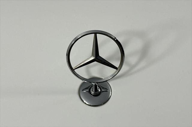 Photo of 2014 Polar White Mercedes-Benz E-Class