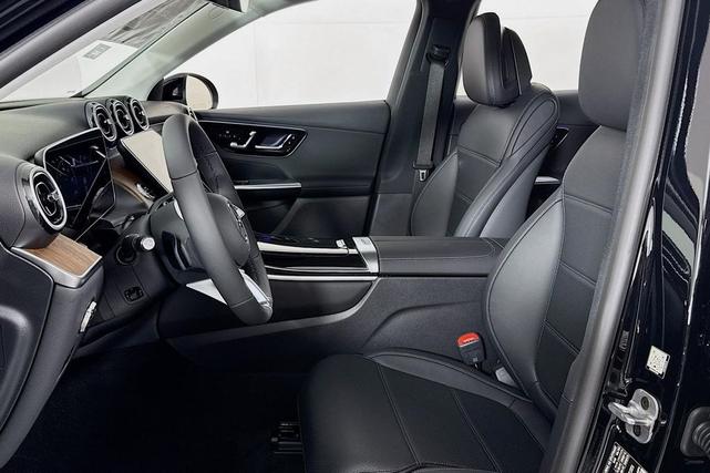 Photo of 2025 Black Mercedes-Benz GLC 350e