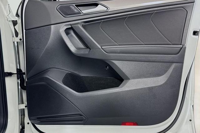 Photo of 2022 Pure White Volkswagen Tiguan