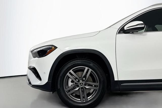 Photo of 2025 Polar White Mercedes-Benz GLA 250