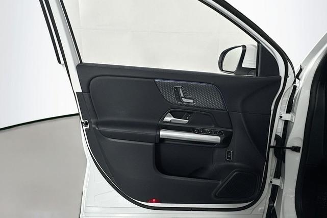 Photo of 2025 Polar White Mercedes-Benz GLA 250