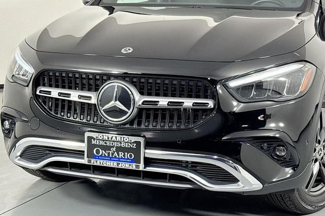 Photo of 2025 Night Black Mercedes-Benz GLA 250