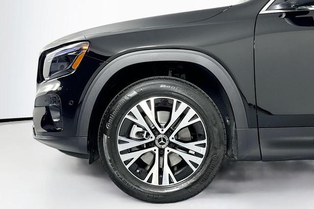 Photo of 2025 Night Black Mercedes-Benz GLB 250
