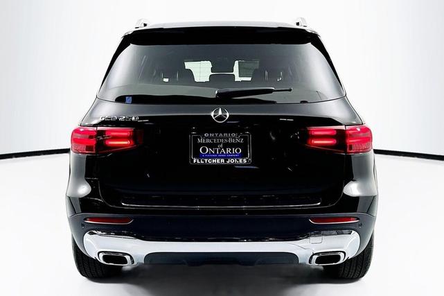 Photo of 2025 Night Black Mercedes-Benz GLB 250