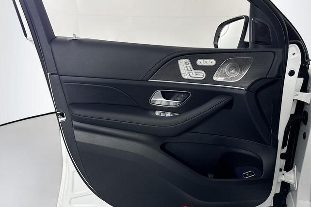 Photo of 2025 Polar White Mercedes-Benz AMG GLE 53