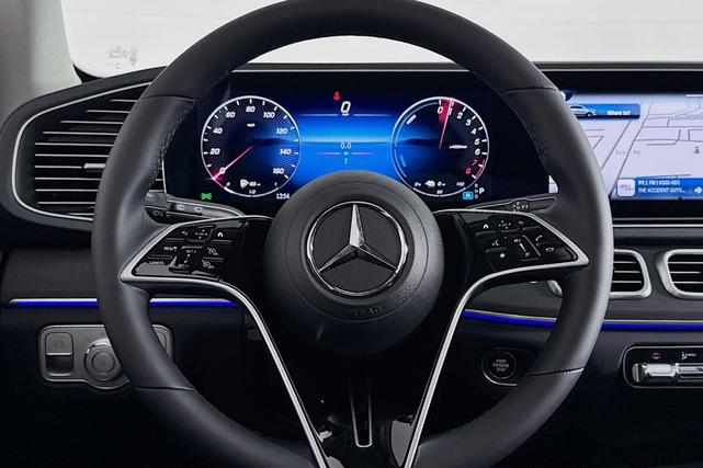 Photo of 2026 MANUFAKTUR Alpine Grey Mercedes-Benz GLE 450e