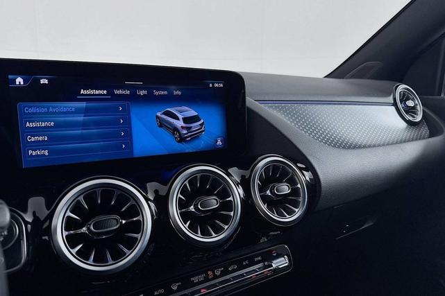 Photo of 2025 Night Black Mercedes-Benz GLA 250