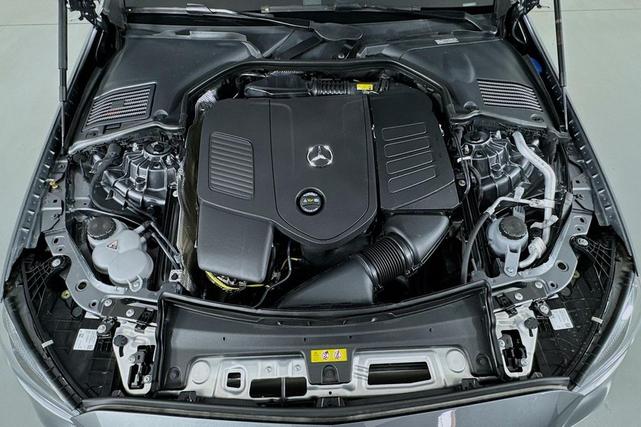 Photo of 2025 Selenite Grey Metallic Mercedes-Benz C-Class