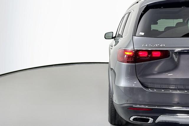 Photo of 2025 Selenite Grey Metallic Mercedes-Benz GLS 450