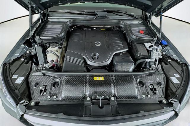 Photo of 2025 Selenite Grey Metallic Mercedes-Benz GLS 450