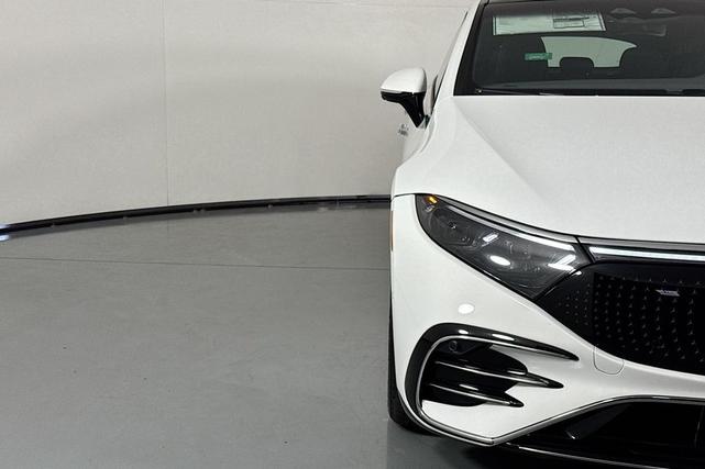 Photo of 2025 Polar White Mercedes-Benz EQS 450