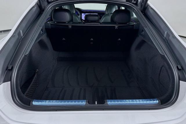 Photo of 2025 Polar White Mercedes-Benz EQS 450
