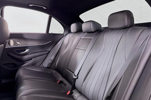 Photo of 2022 Black Mercedes-Benz E-Class