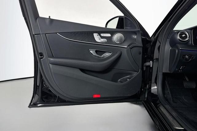 Photo of 2022 Black Mercedes-Benz E-Class