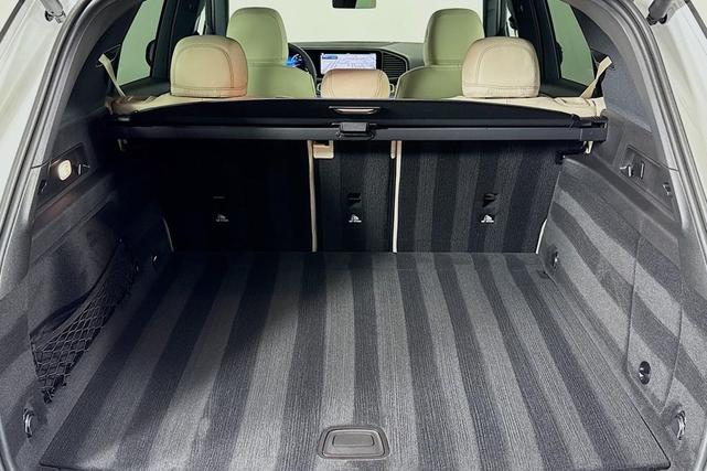 Photo of 2026 Polar White Mercedes-Benz GLE 350