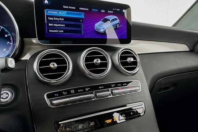 Photo of 2022 Black Mercedes-Benz GLC 300