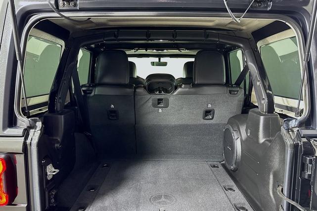 Photo of 2022 Black Clearcoat Jeep Wrangler Unlimited
