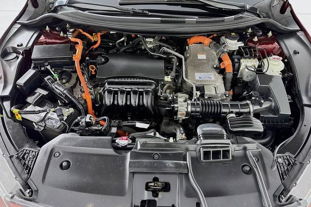 Photo of 2018 BURGUNDY Honda Clarity Plug-In Hybrid
