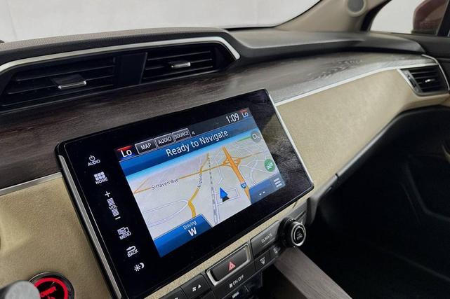 Photo of 2018 BURGUNDY Honda Clarity Plug-In Hybrid