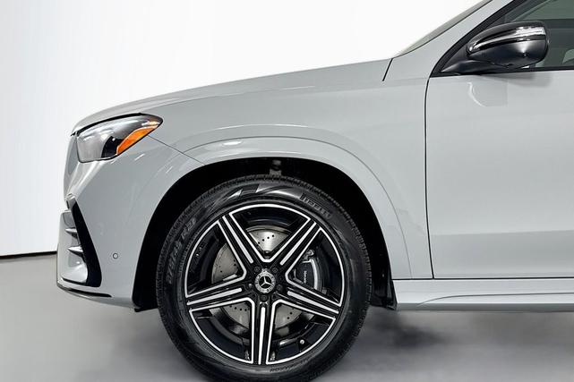 Photo of 2025 MANUFAKTUR Alpine Grey Mercedes-Benz GLE 350