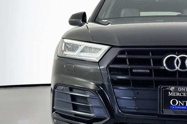 Photo of 2020 Mythos Black Metallic Audi Q5