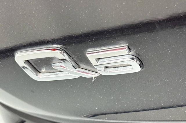 Photo of 2020 Mythos Black Metallic Audi Q5