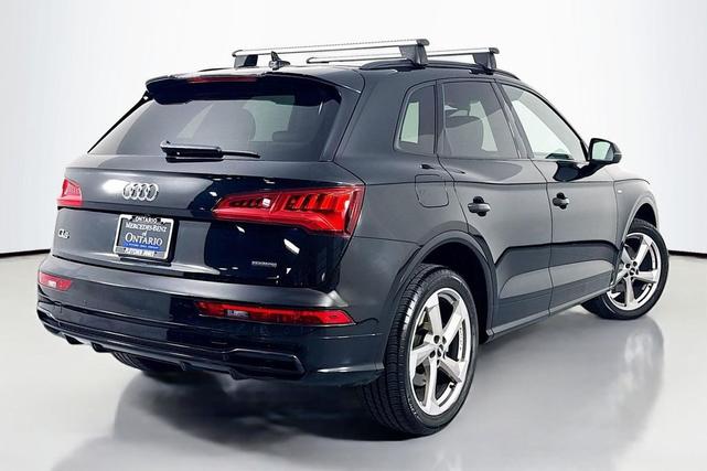 Photo of 2020 Mythos Black Metallic Audi Q5