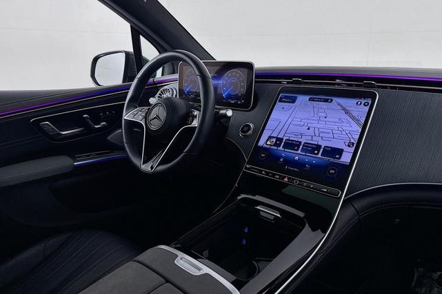 Photo of 2023 Selenite Grey Metallic Mercedes-Benz EQS 450