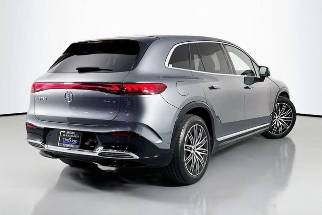 Photo of 2023 Selenite Grey Metallic Mercedes-Benz EQS 450