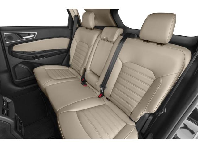 Photo of 2023 Black Metallic Ford Edge