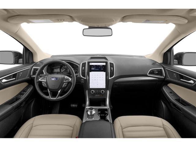 Photo of 2023 Black Metallic Ford Edge